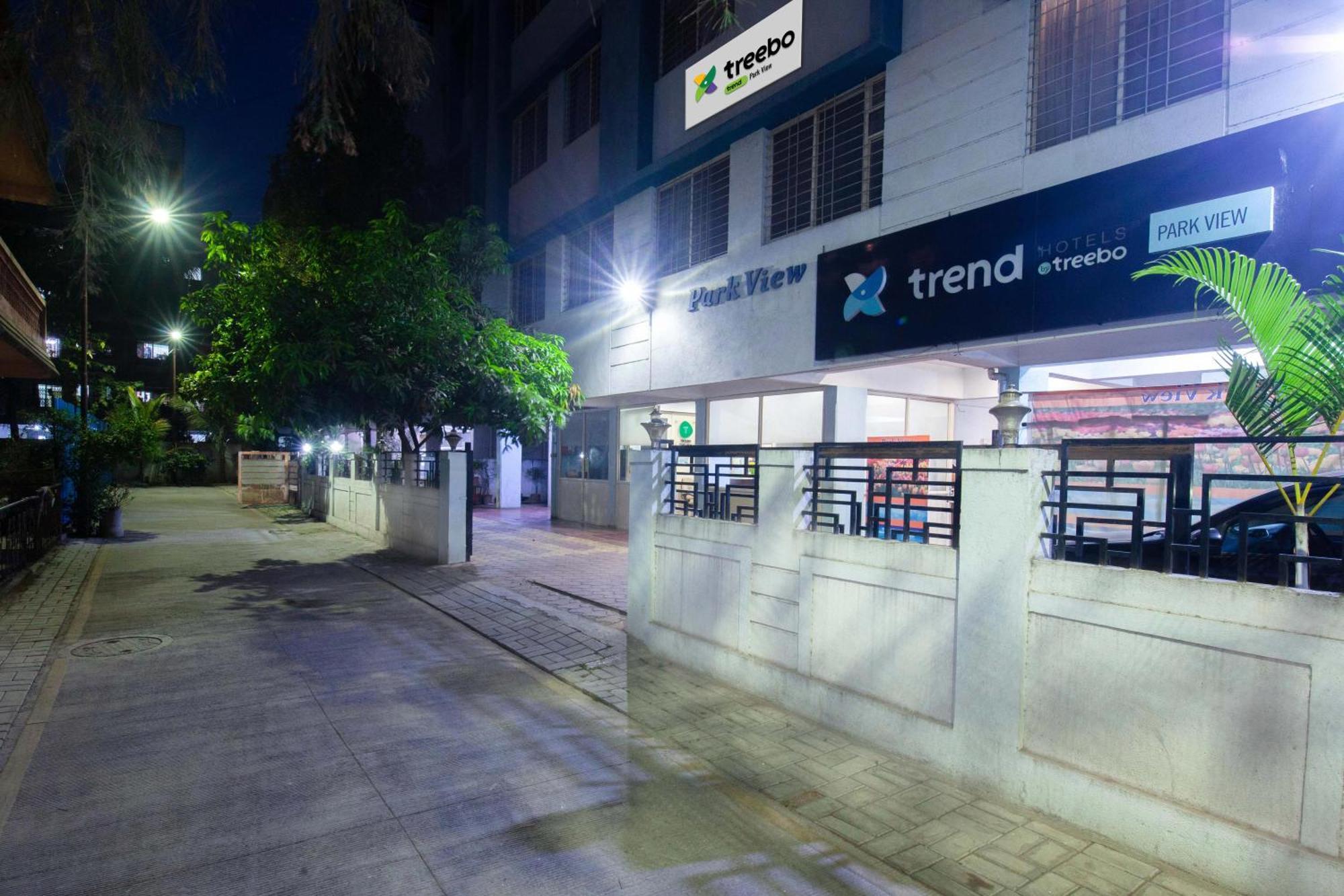 Treebo Park View Hadapsar Hotel Пюн Екстериор снимка